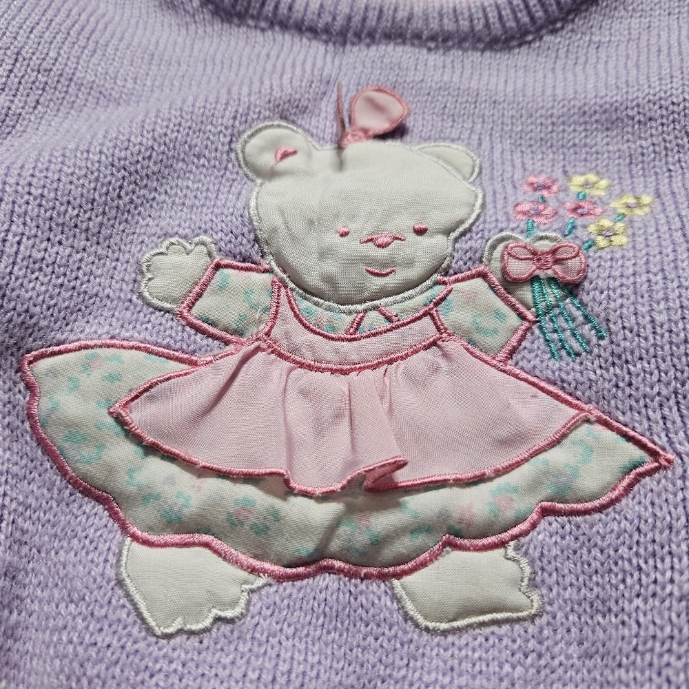 🔴 3/$8 Vintage Knit teddy Bear Embroidered Sweater- 18 months - Purple - Picture 4 of 8